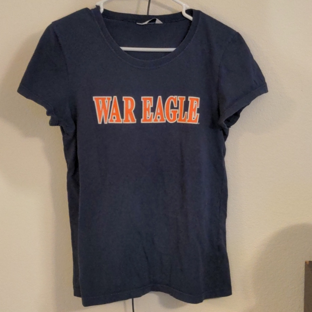 Auburn t-shirt with "war eagle"